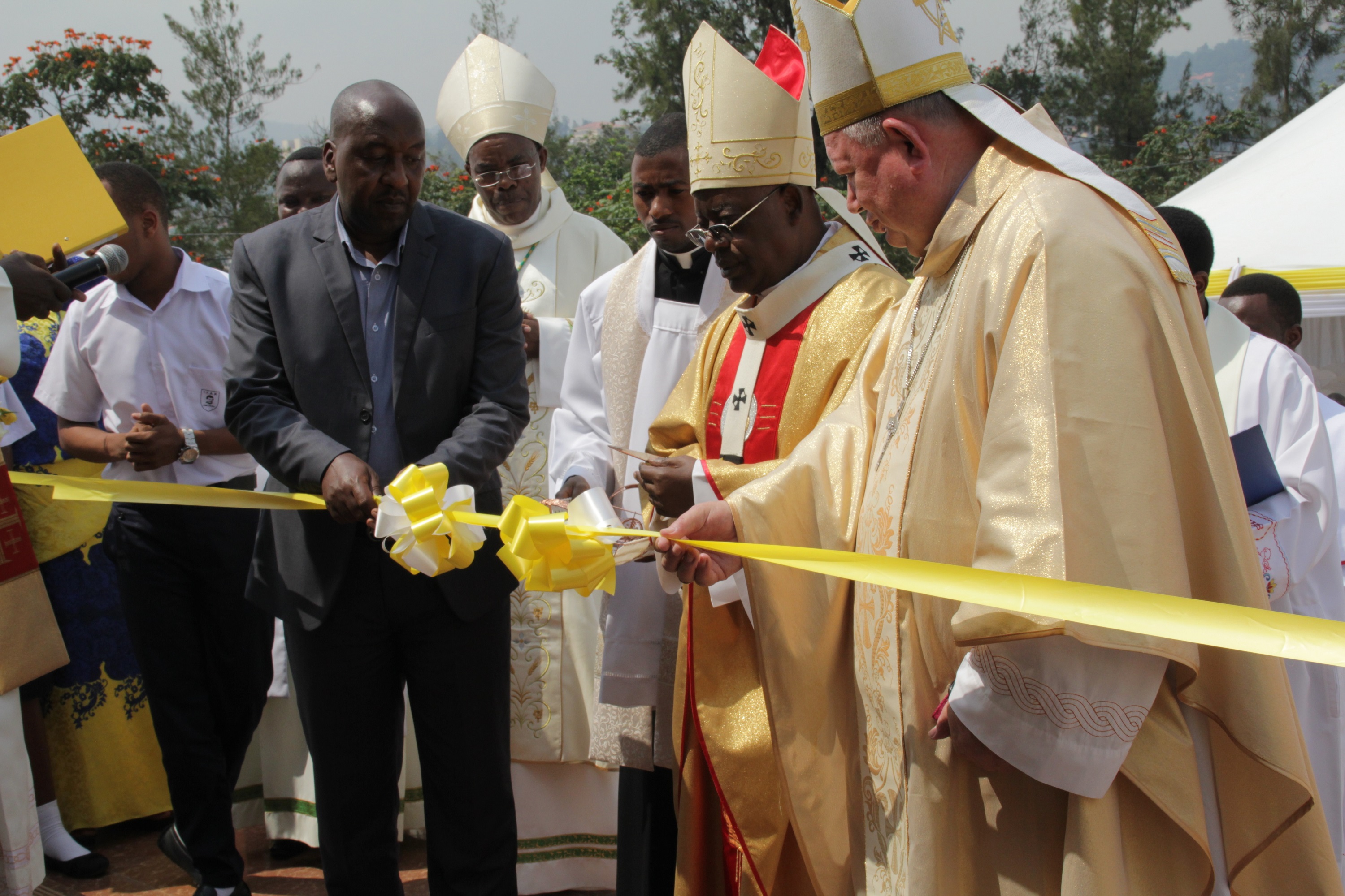 Rwanda La consécration de l’église « Marie Auxiliatrice » de